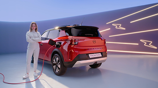 opel-fronteraspline-mouvement-contrôle-robot-pouce