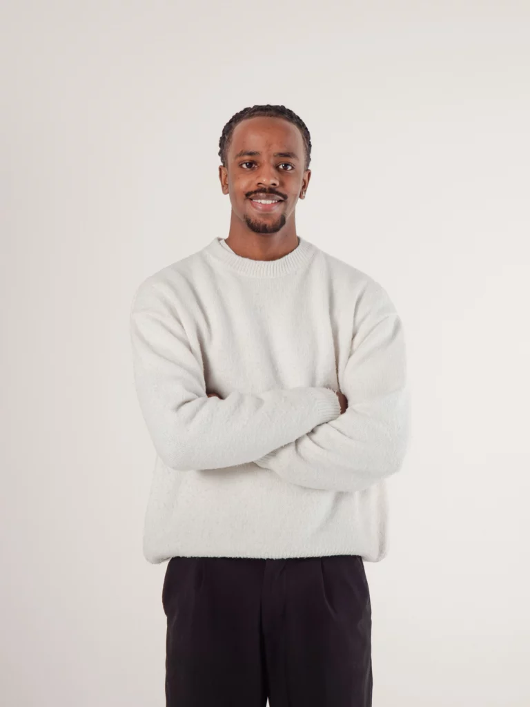 Owen-Jean-Charle-Assistant-Marketing-Communication-spline-1